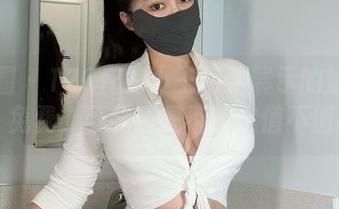 微密圈 - 120斤的小王同学展示的油亮丝袜，免费，可我还是不确定值不值得。