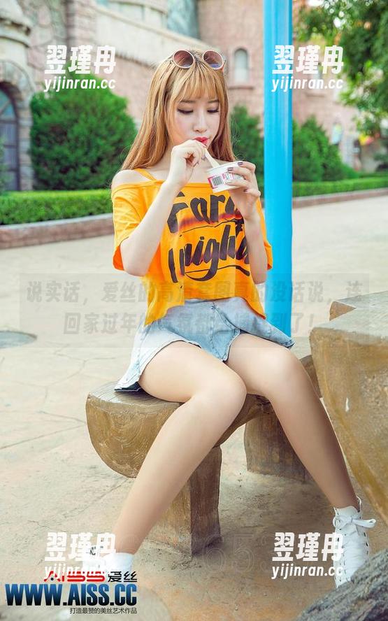 说实话，爱丝的高清套图真的没话说，连回家过年的气氛都给捕捉到了！-翌瑾冉