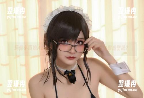 玛修小厨娘Azami，写真里的菜品，能不能也做成壁纸？-翌瑾冉