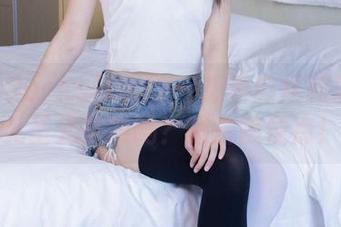 BoBoSocks袜啵啵 - 想看肉丝和菠萝的无圣光共舞吗？图片随便点！
