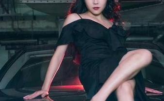 这组图片，无意间点开果团网的女仆学生旗袍，果然职场+校园，这两种结合怎么就这么妙呢？