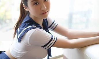 MFStar模范学院 - 南晓梦的写真：学妹的每一页都好像在偷偷说话