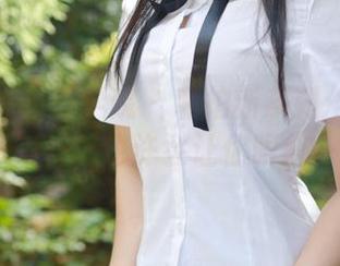MFStar模范学院 - 私拍新系列：茜茜Kimi短裤，也许会让你眼前一亮
