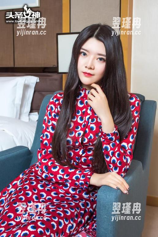 TouTiao头条女神 - 虽然短裙,但图库资源却无比丰富——张蓝欣的风格真有趣-翌瑾冉 TouTiao头条女神 - 虽然短裙,但图库资源却无比丰富——张蓝欣的风格真有趣-翌瑾冉