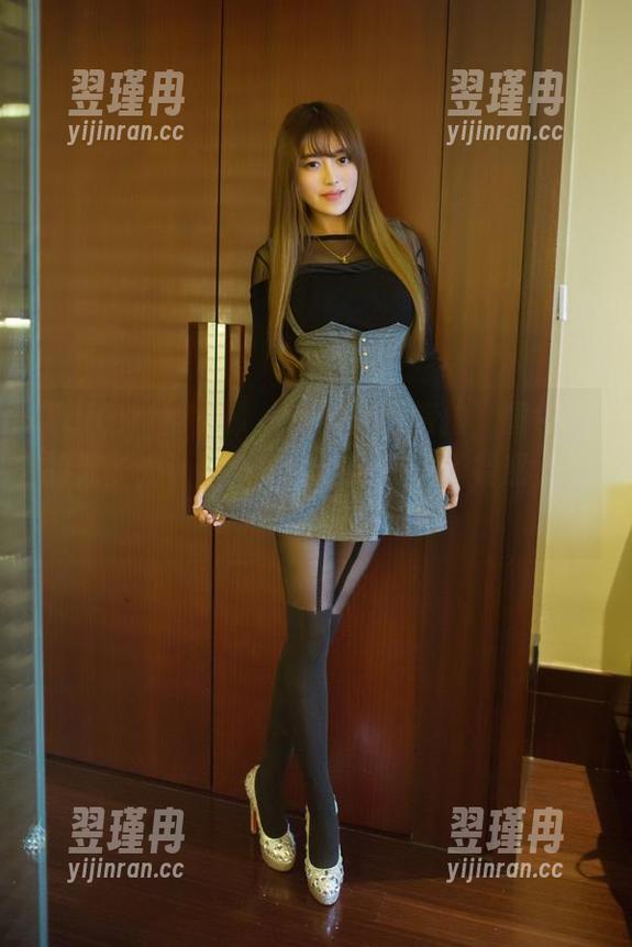 TuiGirl推女郎 - 何何夕的旅拍,图包里的无圣光让我对光的定义产生了疑惑,哈哈。-翌瑾冉 TuiGirl推女郎 - 何何夕的旅拍,图包里的无圣光让我对光的定义产生了疑惑,哈哈。-翌瑾冉