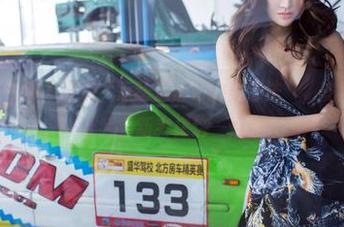 TuiGirl推女郎 - 谁说‘运动是最好的美容法’，安沛蕾的分享让我重新考虑这一点。