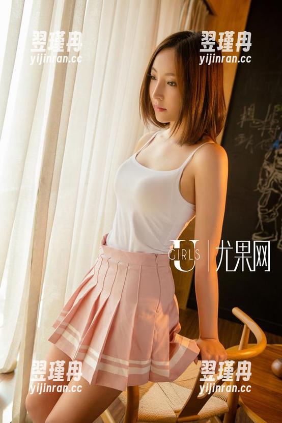 UGirls尤果网 - 借个妹妹给彼此的视线，Angela楚楚和她的分享时刻！-翌瑾冉