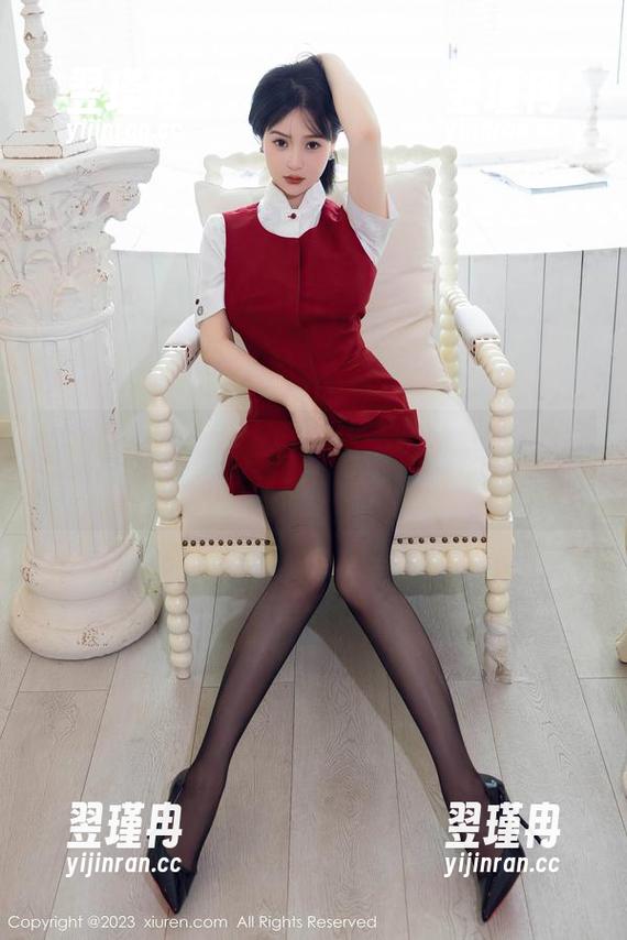 Xiuren秀人网 - 合集里不能少的任莹樱Jenny,泳装搭配是认真的还是随便的?-翌瑾冉 Xiuren秀人网 - 合集里不能少的任莹樱Jenny,泳装搭配是认真的还是随便的?-翌瑾冉