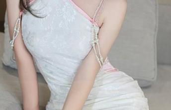 Xiuren秀人网 - 校服迷影——周于希的写真集分享，心里默默犯了个傻
