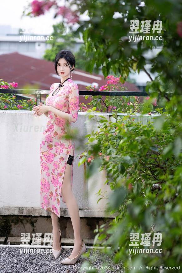 Xiuren秀人网 - 亲历夏甜甜的私拍:短裙的魔力,谁能提防呢?-翌瑾冉 Xiuren秀人网 - 亲历夏甜甜的私拍:短裙的魔力,谁能提防呢?-翌瑾冉