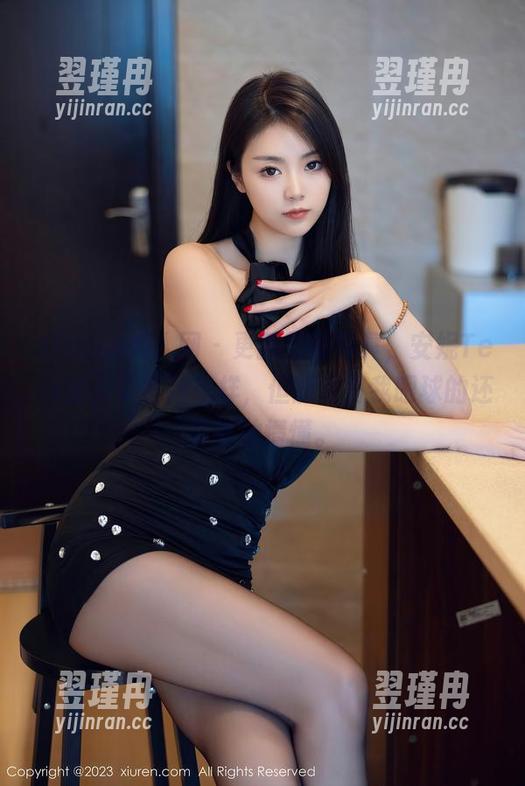 Xiuren秀人网 - 更新校服写真,安妮Tess加入了些新花样,但能吸引我眼球的还是那种懵懂。-翌瑾冉 Xiuren秀人网 - 更新校服写真,安妮Tess加入了些新花样,但能吸引我眼球的还是那种懵懂。-翌瑾冉
