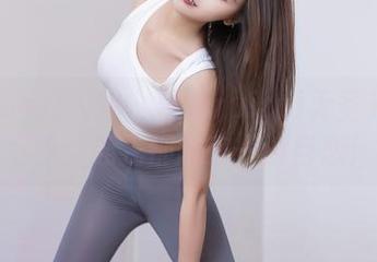 Xiuren秀人网 - 蕊蕊ruirui无圣光红裙写真：连我都想来一波自恋！