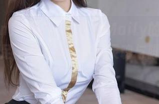 Xiuren秀人网 - 顾楚楚Maily的私拍：谁说裸足不能成为偶像？灵魂与脚丫同在！