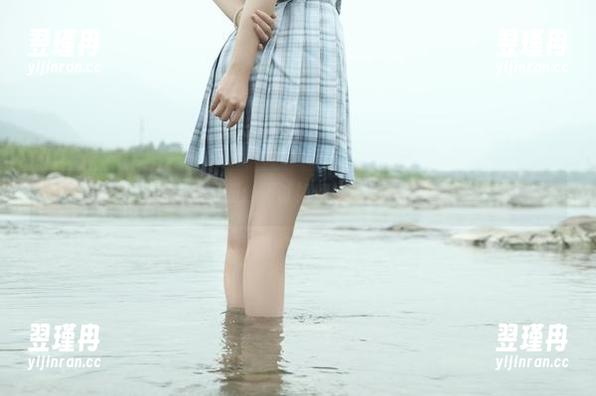 eloise软软的泳装图册:探讨如何把cos变成冲浪“运动”!-翌瑾冉 eloise软软的泳装图册:探讨如何把cos变成冲浪“运动”!-翌瑾冉