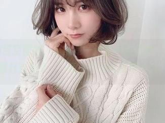 けん研的镂空图册，真的是一边看一边走神，脑袋里总想起点什么……呃，不要问我是什么。