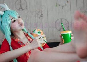 一米八的大梨子的黑贞兔女郎私房美图，谁说兔子不能穿黑色美衣？