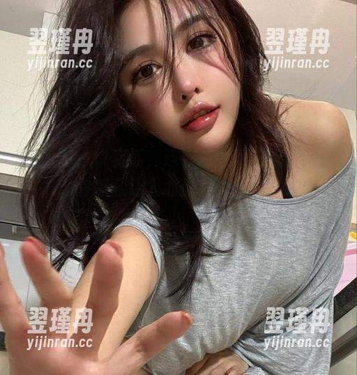 微密圈 - 说实话,连衣裙和于芷晴,这组合怎么看怎么让人心里复杂。原图太难了!-翌瑾冉 微密圈 - 说实话,连衣裙和于芷晴,这组合怎么看怎么让人心里复杂。原图太难了!-翌瑾冉