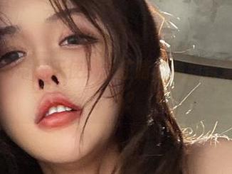 微密圈 - 吊带袜天使：于芷晴的最新合集，准备好了吗？