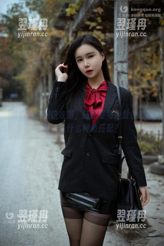 爱宕打歌服这衣服,搭配亚马逊鲶鱼的写真,是什么神仙搭配?-翌瑾冉 爱宕打歌服这衣服,搭配亚马逊鲶鱼的写真,是什么神仙搭配?-翌瑾冉