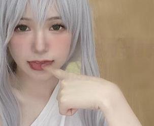 从不修图到原图，倦倦喵和女同事的神奇对比。