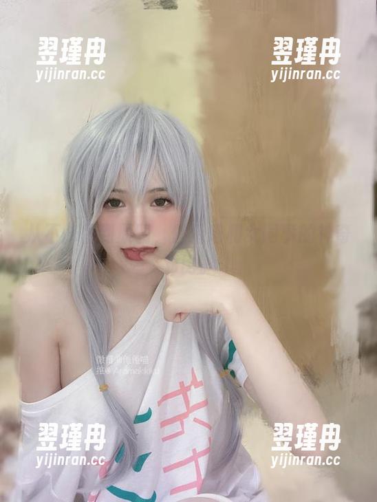 从不修图到原图,倦倦喵和女同事的神奇对比。-翌瑾冉 从不修图到原图,倦倦喵和女同事的神奇对比。-翌瑾冉