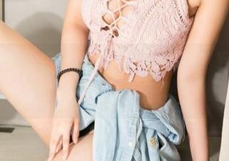 克拉女神 - 日常里的佳莹：一部写真与资源混合的纪录