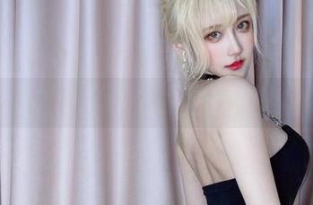 暗夜探险:啾小妍Deer的猫女合集，资源其实蛮高兴。