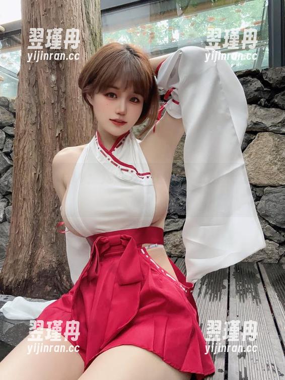 小仓千代w:她的泳装图片,把沙滩都烤焦了-翌瑾冉 小仓千代w:她的泳装图片,把沙滩都烤焦了-翌瑾冉