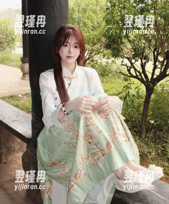 小众视觉 - 校园资源探险:小薯条这身打扮,我不是说了要来抄作业吗?-翌瑾冉 小众视觉 - 校园资源探险:小薯条这身打扮,我不是说了要来抄作业吗?-翌瑾冉