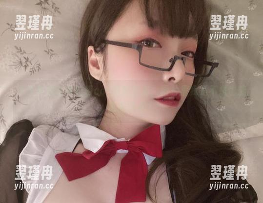 小泉学姐吖以校服cos惊艳四座,图片里我是不是也能看到青春?-翌瑾冉 小泉学姐吖以校服cos惊艳四座,图片里我是不是也能看到青春?-翌瑾冉