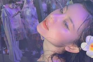 微密圈 - 看就是阿朱啊如何把宿舍打造成“钻石王国”的？图片都在这里了！