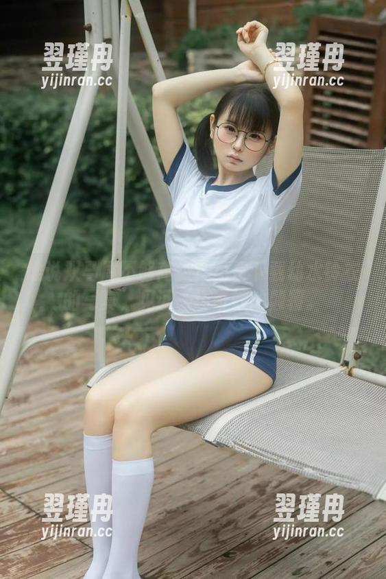 谁说双马尾不够高级?免费下载幼水铃衣的写真,见证一场奇妙的颠覆。-翌瑾冉 谁说双马尾不够高级?免费下载幼水铃衣的写真,见证一场奇妙的颠覆。-翌瑾冉