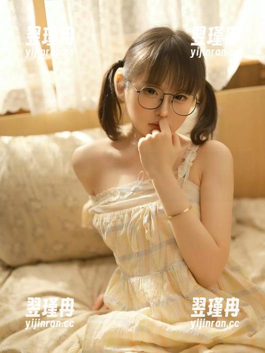 幼水铃衣最新力作:肉丝……哦,怎么说呢?让人想多了-翌瑾冉 幼水铃衣最新力作:肉丝……哦,怎么说呢?让人想多了-翌瑾冉