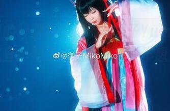 图包中的校服福利，听说御子Yumiko每天和这些小裙子打招呼，真的不想知道细节…