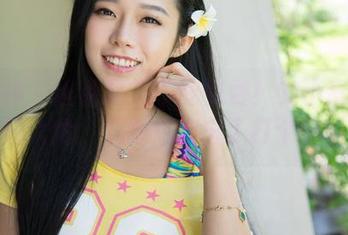 推女神 - 谁说夏天不能免费！艾小青的夏日大片，下载后别忘了打个分哦