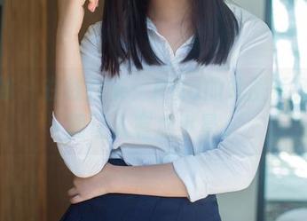 推女郎 - 在线打卡：Rita的礼服系列，美图让人有点小晕。