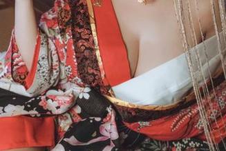 蕾丝花边与无颜小天使wy，谁说才华和面容必须成正比？