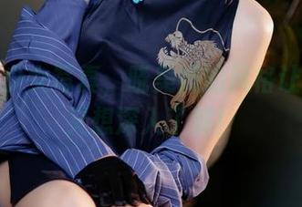 高清狼少女写真，晓美妈的风格让人好奇又想深入了解！