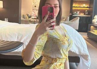微密圈 - “在战袍与果儿Victoria之间：这一场写真戏，怎能拒绝！”图册上线哦！