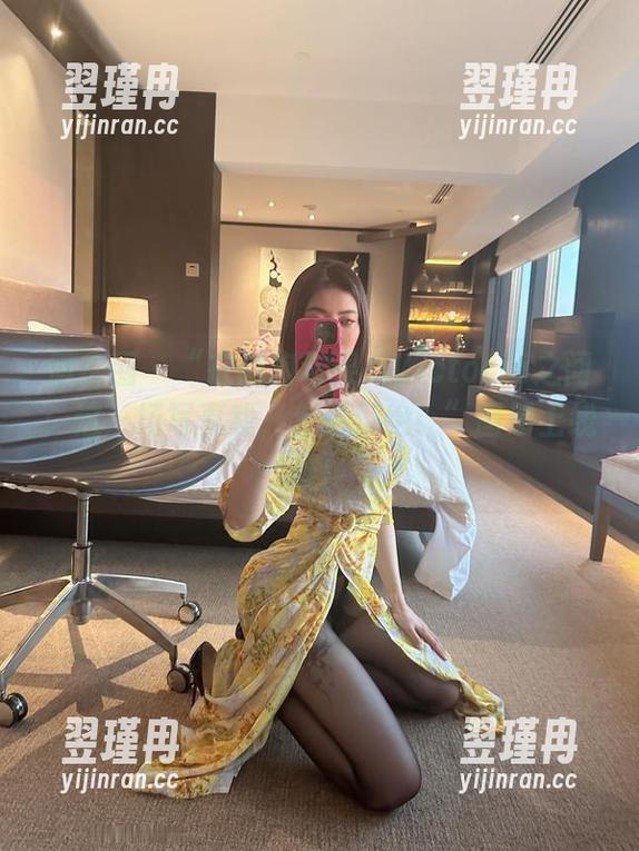微密圈 - “在战袍与果儿Victoria之间:这一场写真戏,怎能拒绝!”图册上线哦!-翌瑾冉 微密圈 - “在战袍与果儿Victoria之间:这一场写真戏,怎能拒绝!”图册上线哦!-翌瑾冉