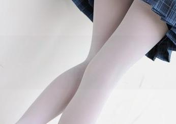 走心原图：雨云里藏着的森萝财团，也许有一段未解之谜。