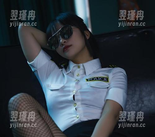洛璃LoLiSAMA的写真在网盘里悄悄等待,被夏天的热情所包围!-翌瑾冉 洛璃LoLiSAMA的写真在网盘里悄悄等待,被夏天的热情所包围!-翌瑾冉