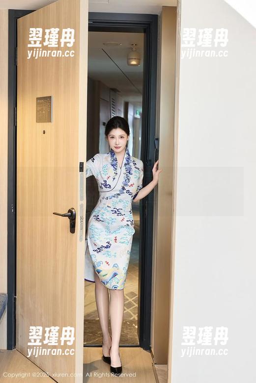 秀人网 - 张庭蓉上演私房毛衣秀:不需要多余的修饰,简单就够了-翌瑾冉 秀人网 - 张庭蓉上演私房毛衣秀:不需要多余的修饰,简单就够了-翌瑾冉