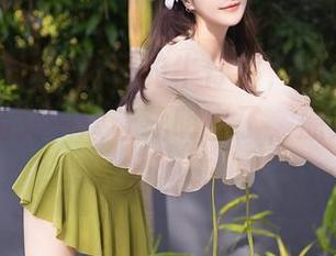 秀人网 - 福利满满的牛仔裤，荡漾Crystal的作品又一次让我明白了，原来还有这样的视野。