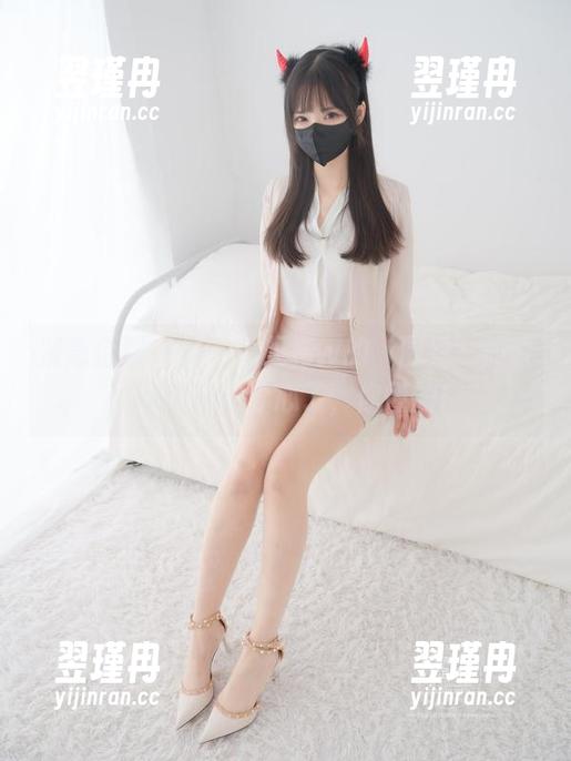 紧急企划 - 乍一看见希w的‘厨娘’照片,竟然让我分心了,你懂的!-翌瑾冉 紧急企划 - 乍一看见希w的‘厨娘’照片,竟然让我分心了,你懂的!-翌瑾冉