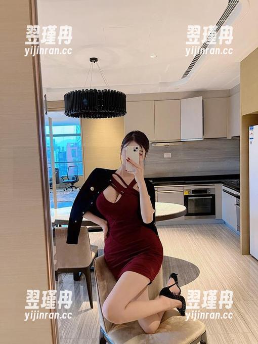 微密圈 - 脸红Dearie秘书，神奇美图搭档，自从有了她，居然还能免费！-翌瑾冉