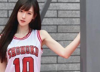 腐团儿Ikaros的新惊喜！她的写真集“卡特琳娜-暗夜猫女”，我要是猫咪该多好啊！