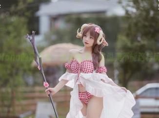 花铃Hana的定制秀：丝袜图集，谁说美不能这样玩儿？