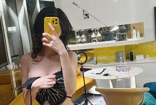 微密圈 - 无圣光下的葛征，那个美图中的隐秘女神