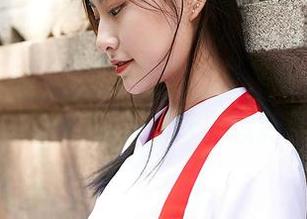 蜜桃社 - 萌美Moemi的JK美图，图包就像一盒巧克力，真是想剁手！